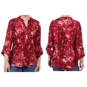 NY Collection Women's Petite 3/4 Sleeve Overlapped Bell Sleeve Neck Top PL